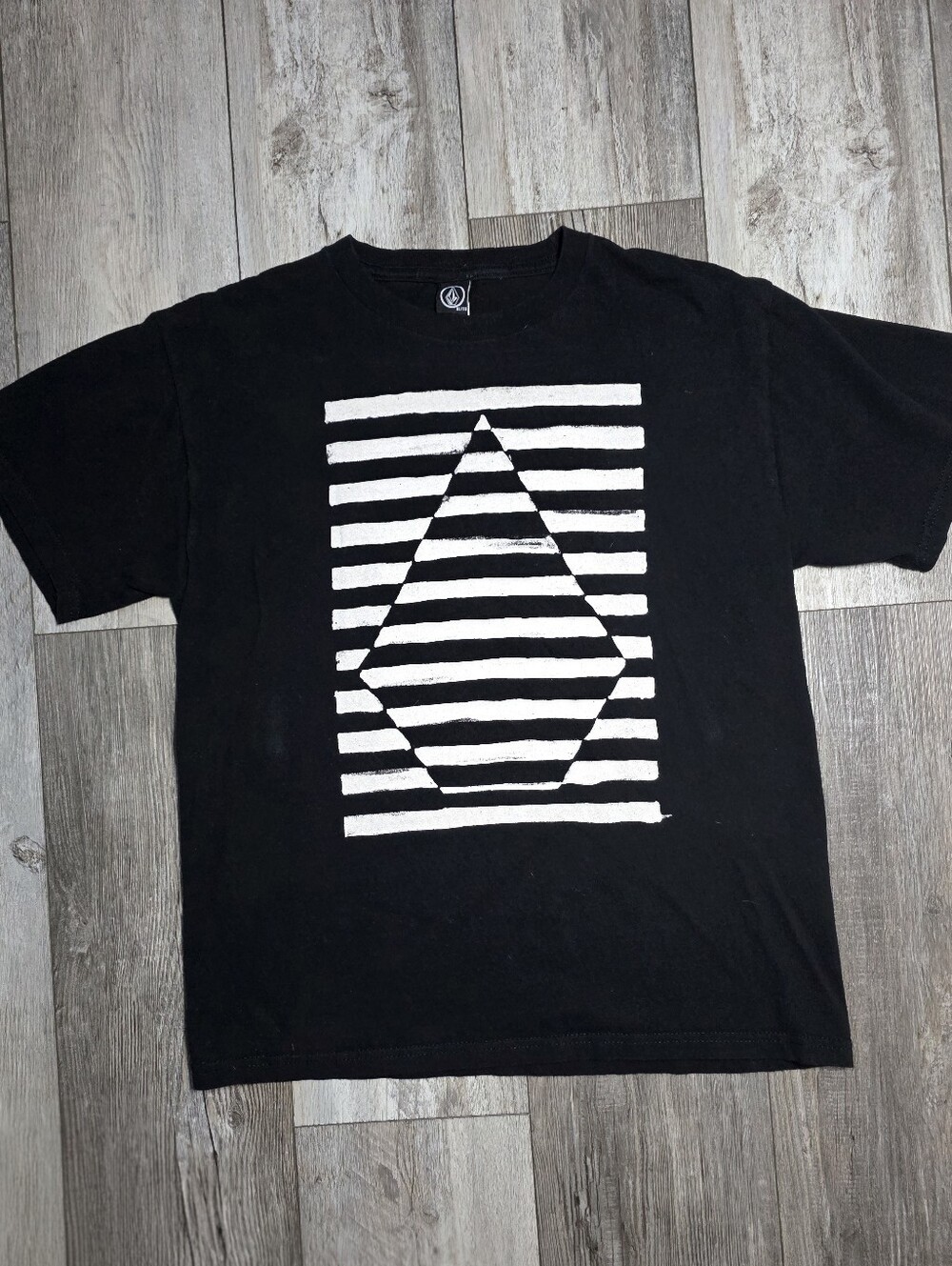 Volcom Men's Y2K Vintage Geometric Stone Logo Graphic Tee Shirt Sz Small READ